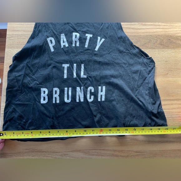 Fun beach top! - Picture 8 of 9